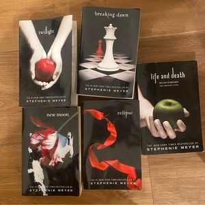 Twilight 4 Book Series + Life and Death by Stephanie Meyer (Paperback)